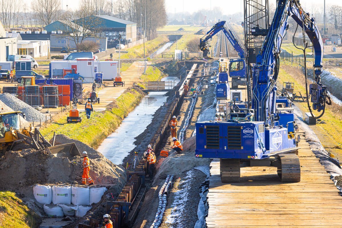 Werkzaamheden aan de baanstabiliteit van de Wunderline bij Hoogezand