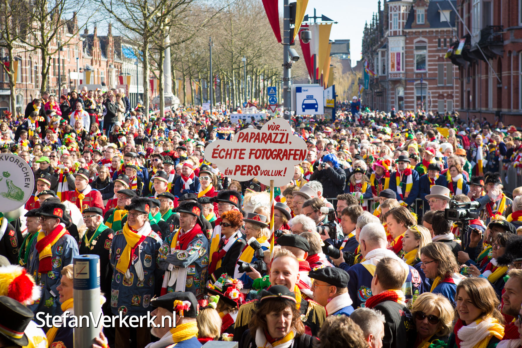 Carnaval Den Bosch deel 3 Aankomst prins Foto