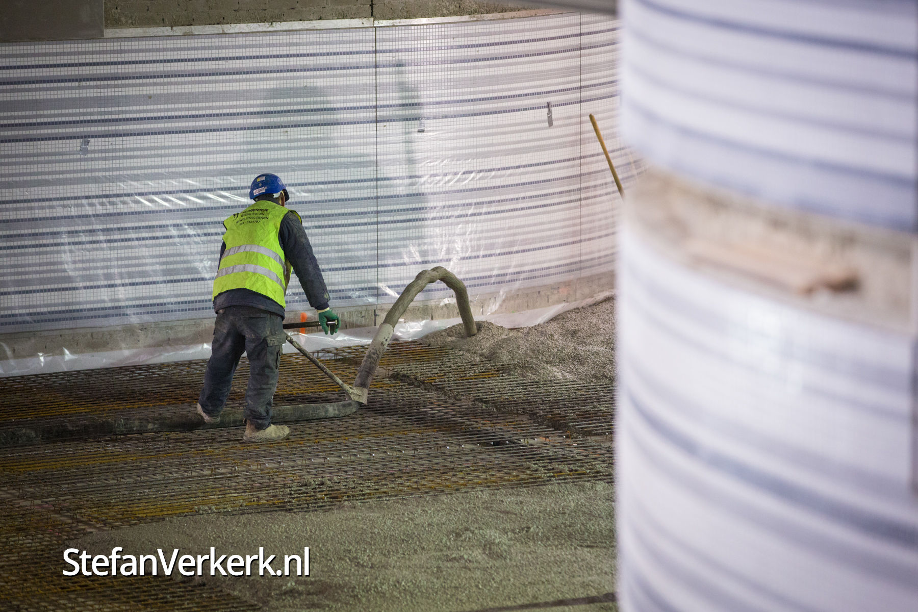 Betonstorten in tunnel station Zwolle Foto's Stefan Verkerk