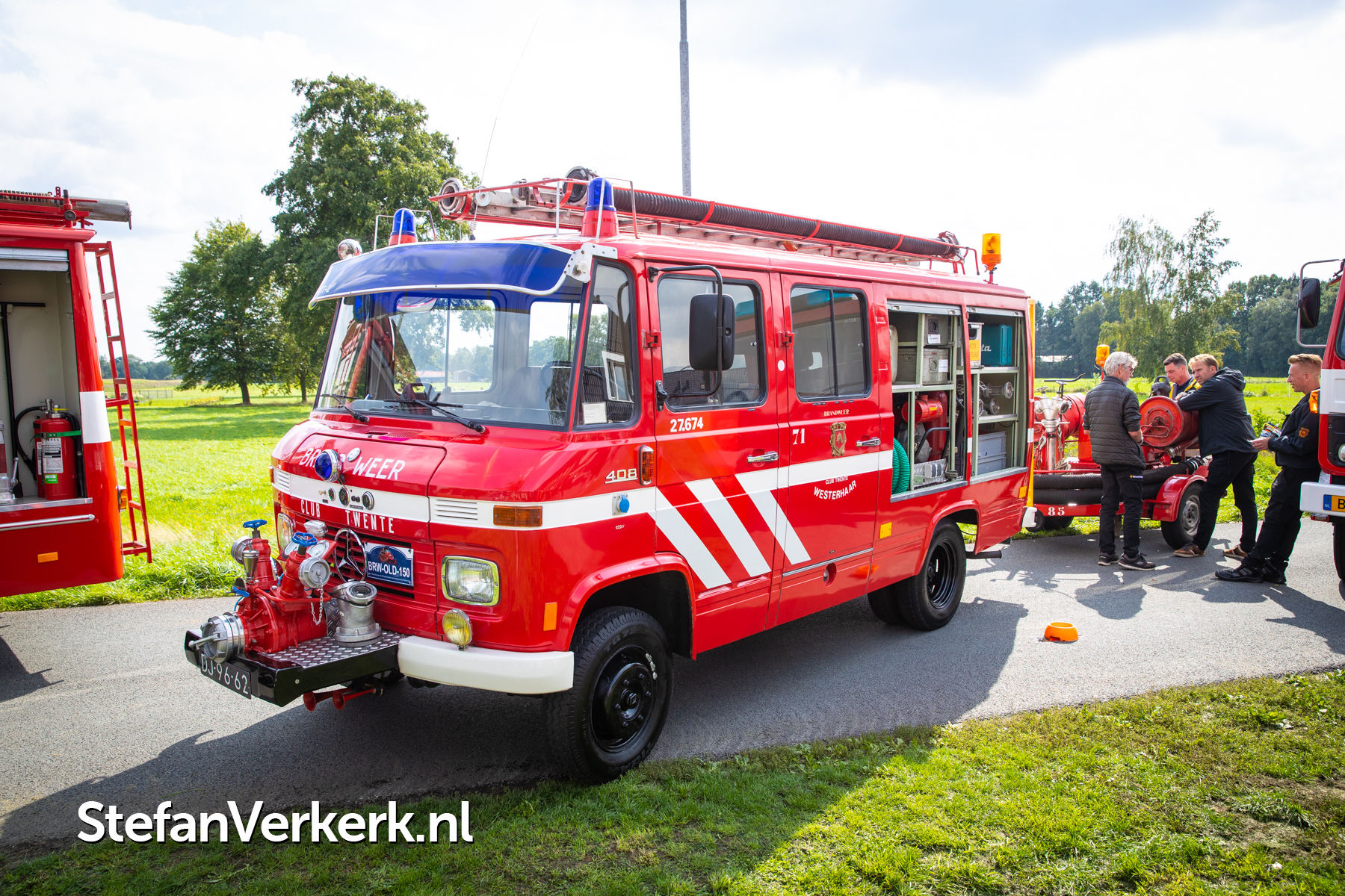Oldtimer rondrit brandweer Oldebroek 150 jaar - Foto's - Stefan Verkerk