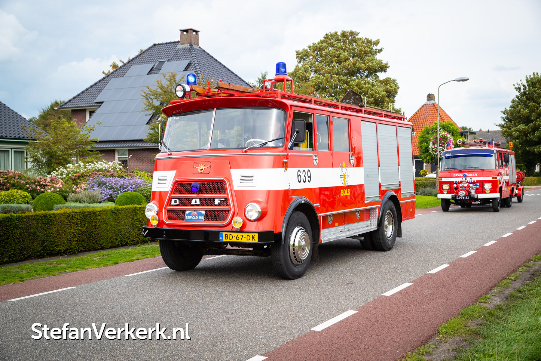 Oldtimer rondrit brandweer Oldebroek 150 jaar - Foto's - Stefan Verkerk