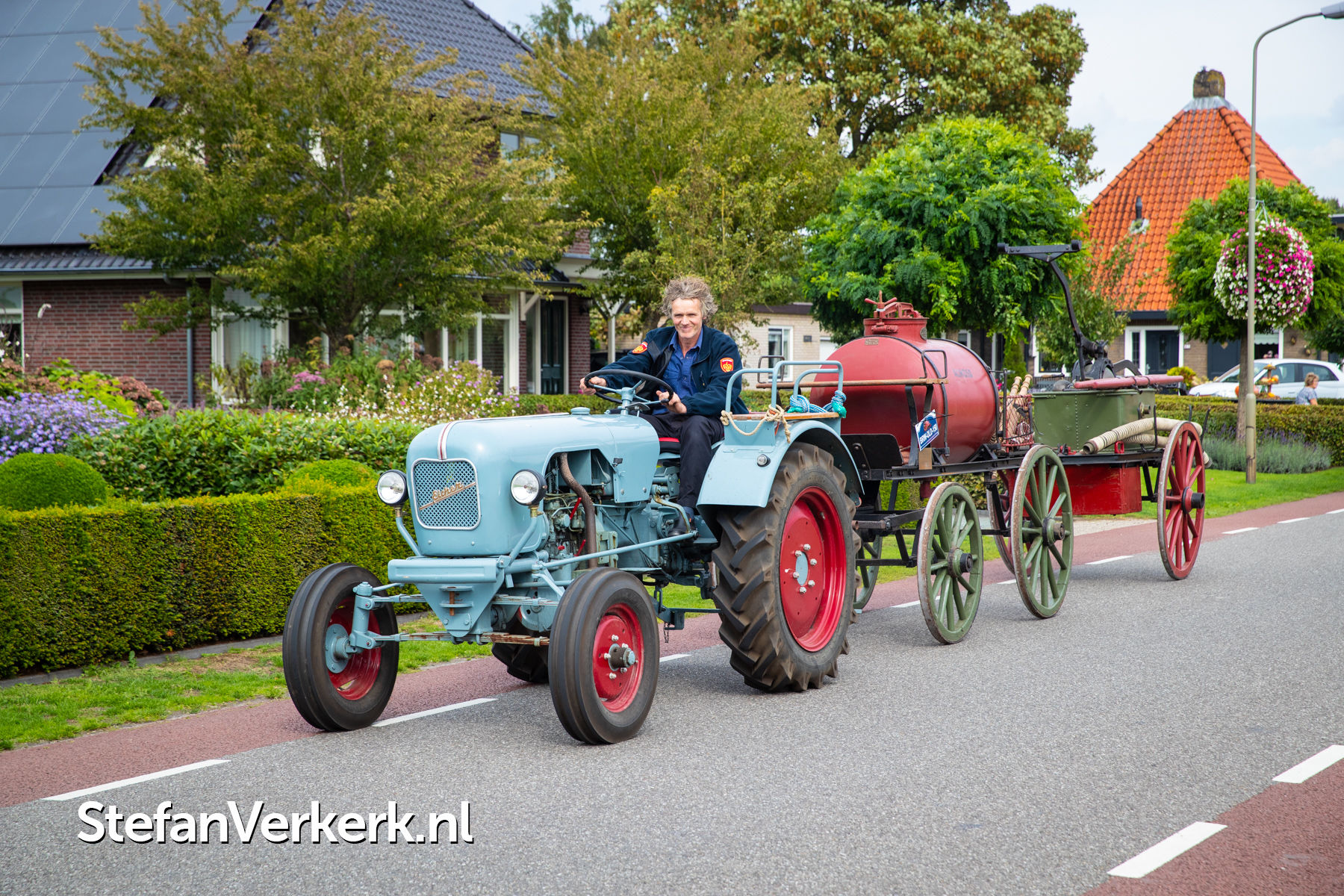 Oldtimer rondrit brandweer Oldebroek 150 jaar - Foto's - Stefan Verkerk